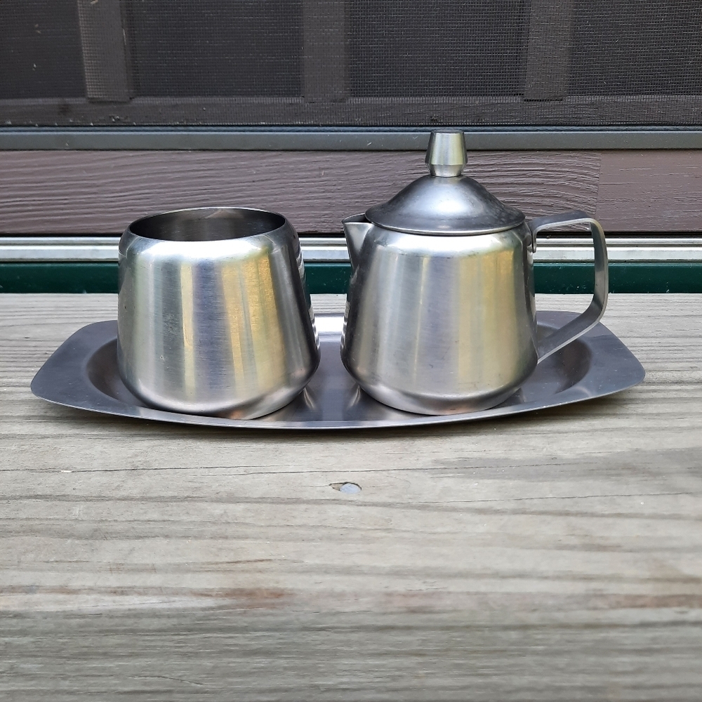 Vintage Oneida 18/8 Stainless Steel Astrid Creamer And Covered Sugar Bowl Set